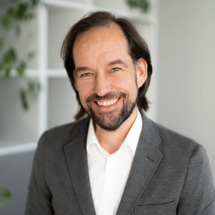 Dr. Stefan Bentink, Director Data Science & Diagnostics, Principal Data Scientist